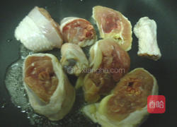 黄豆烧鸡腿的做法图解2