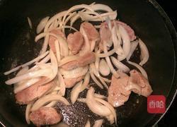 蜜汁洋葱炒肉的做法图解4