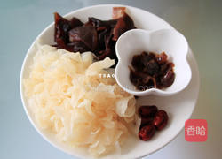 黑糖桂圆双耳露的做法图解1