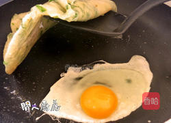 葱油饼蛋卷的做法图解2