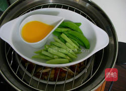 电锅蔬菜蛋炒饭的做法图解2