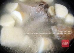 蛤蜊山药排骨汤的做法图解4