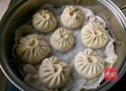 煮肉莲花包子的做法图解5