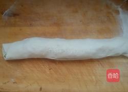 葱花饼。的做法图解5