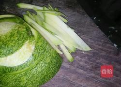 巧手抄蒜香嫩南瓜的做法图解1