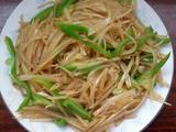 尖椒土豆丝。