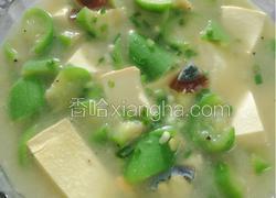 丝瓜皮蛋豆腐汤