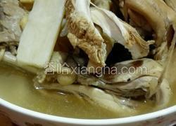 灵芝山药鸡汤