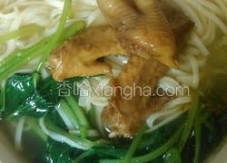 红薯叶卤鸡翅面
