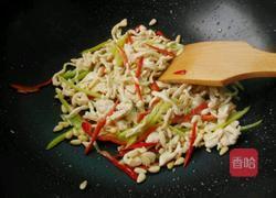 松子双椒鸡丝的做法图解5