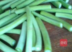 蒜苔炒肉的做法图解3