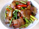 腊肉炒蒜苔