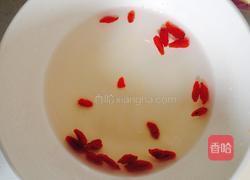 红枣银耳汤的做法图解2
