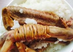 鸭脚包蒸米饭