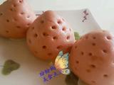 草莓豆沙包