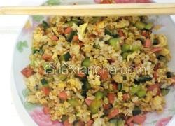 黄瓜火腿蛋炒饭