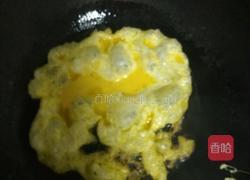 苦瓜炒鸡蛋的做法图解3
