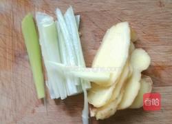鱼头豆腐汤的做法图解2