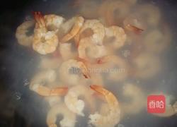 西兰花炒虾仁的做法图解4