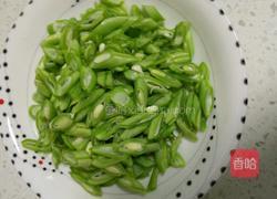 豆角三丁焖面的做法图解2
