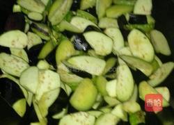 美人椒干烧茄子的做法图解3
