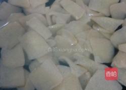 酸菜胡萝卜炒魔芋的做法图解1