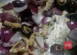 香菇洋葱玉米炒干鱿鱼的做法图解8