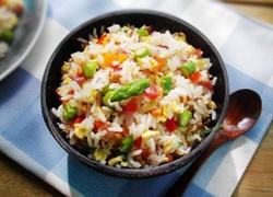 蛋炒饭也能五彩缤纷