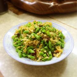 豇豆角炒腐竹的做法[图]
