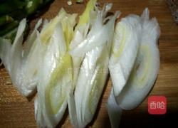 青椒炒鸡蛋的做法图解3