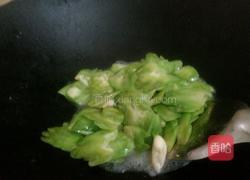 苦瓜炒鸡蛋的做法图解8