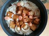 鱼豆腐鱿鱼圈闷饭的做法[图]