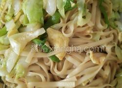 包菜鸡蛋炒面