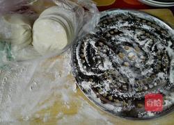 韭菜鸡蛋饺子的做法图解4