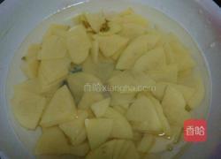 胡萝卜柿子土豆片的做法图解2