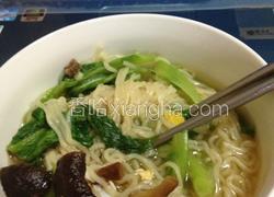 香菇青菜鸡蛋面