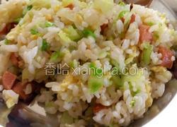 卷心菜鸡蛋炒饭