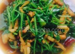 芹菜苗炒肉丝