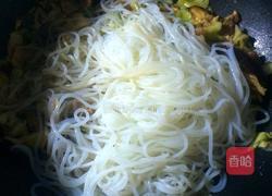 五花肉炒粉的做法图解8