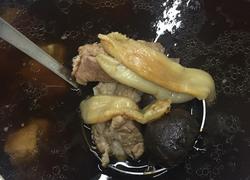 花胶黑蒜炖排骨