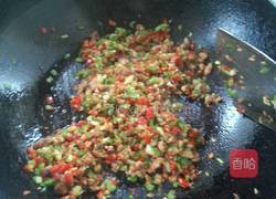 肉沫炒皮蛋-家常菜的做法图解4