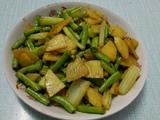 豆角土豆配芹菜