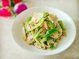 青椒芹菜炒腐竹的做法[图]