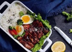柠香剔骨鸡腿饭