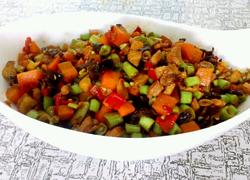 剁椒炒豆角胡萝卜丁