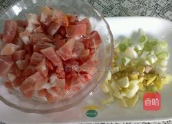 剁椒炒豆角胡萝卜丁的做法图解2