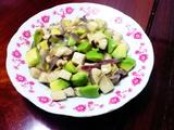 牛油果菌菇炒鸡胸肉