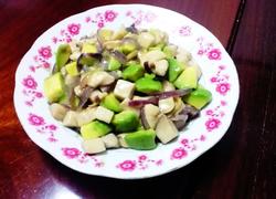 牛油果菌菇炒鸡胸肉