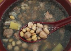 花生黄豆排骨汤