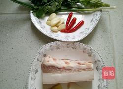 蒜泥白肉的做法图解1